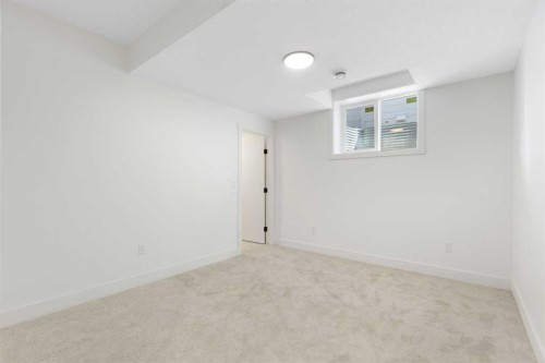 24 St Andrews Close, Lyalta, AB - Indoor Photo Showing Other Room
