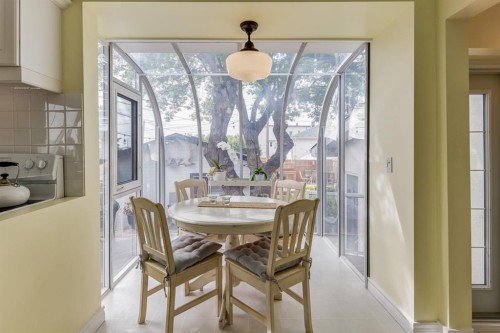 817 17 Avenue Se, Calgary, AB - Indoor Photo Showing Dining Room