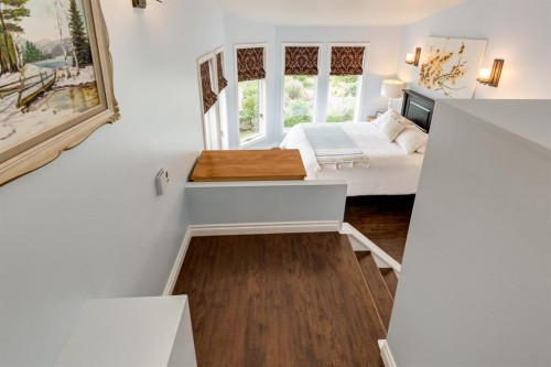 817 17 Avenue Se, Calgary, AB - Indoor Photo Showing Other Room