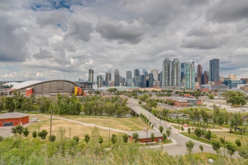 817 17 Avenue Se, Calgary, AB - Outdoor With View
