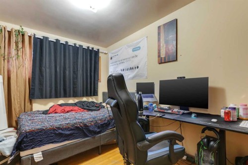 2647 Charlebois Drive Nw, Calgary, AB - Indoor Photo Showing Office