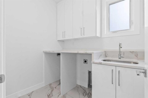 430 33 Avenue Nw, Calgary, AB - Indoor