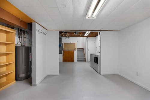 124 Falwood Crescent Ne, Calgary, AB - Indoor