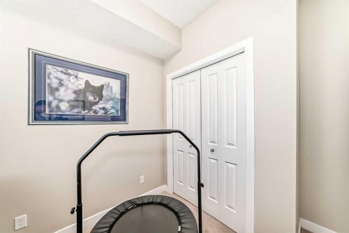 102-1005A Westmount Drive, Strathmore, AB - Indoor Photo Showing Other Room