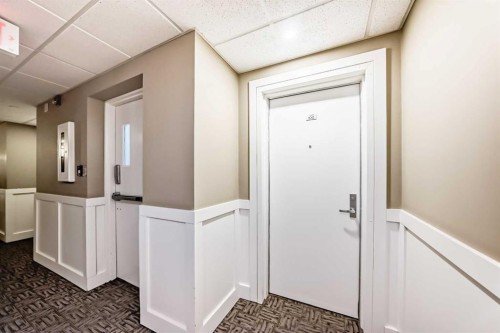 102-1005A Westmount Drive, Strathmore, AB - Indoor Photo Showing Other Room