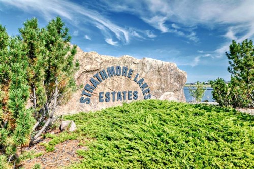 102-1005A Westmount Drive, Strathmore, AB - Outdoor With View