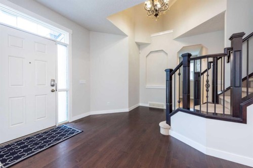 35 Aspen Stone Way Sw, Calgary, AB - Indoor Photo Showing Other Room