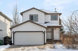201 Harvest Creek Close NE Calgary, AB T3K 4P6