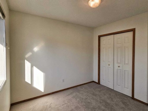 112 Harvest Oak Circle Ne, Calgary, AB - Indoor Photo Showing Other Room