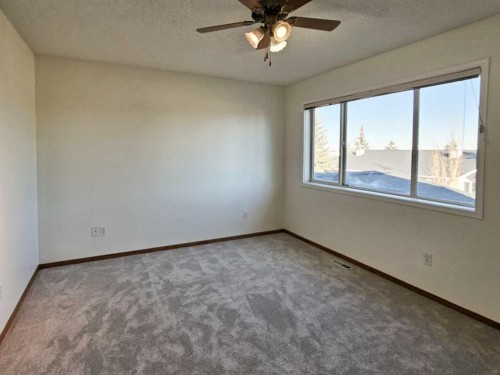 112 Harvest Oak Circle Ne, Calgary, AB - Indoor Photo Showing Other Room