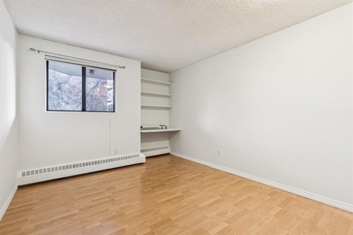 404-537 14 Avenue Sw, Calgary, AB - Indoor Photo Showing Other Room