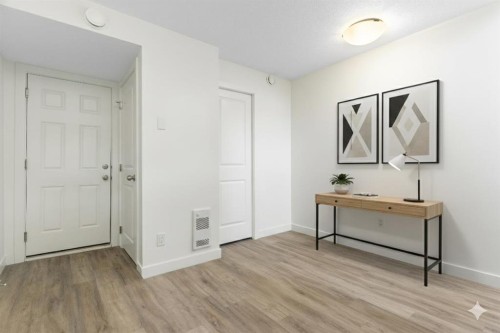 1803-24 Rivercrest Drive, Cochrane, AB - Indoor Photo Showing Other Room