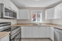 102-2000 Somervale Court SW Calgary, AB T2Y 4J1