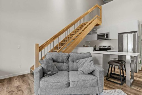 202B-1 Industrial Place, Canmore, AB - Indoor