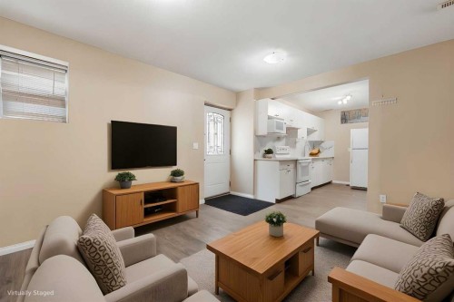 234 Tarawood Place Ne, Calgary, AB - Indoor Photo Showing Living Room