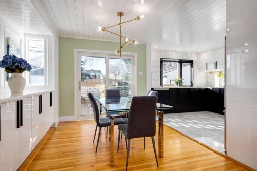 2539 Chicoutimi Drive Nw, Calgary, AB - Indoor Photo Showing Dining Room