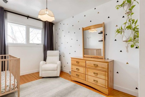 2539 Chicoutimi Drive Nw, Calgary, AB - Indoor