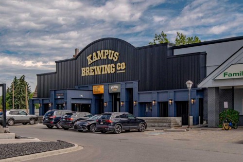 2539 Chicoutimi Drive Nw, Calgary, AB - Outdoor