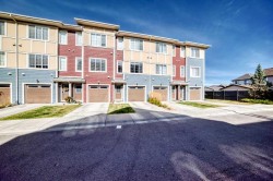 128 Marquis Lane SE Calgary, AB T3M 2G6