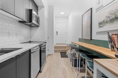 4535 Bowness Road Nw, Calgary, AB 