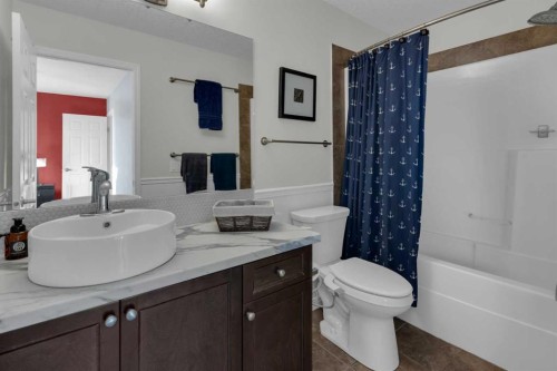 605-620 Luxstone Landing Sw, Airdrie, AB - Indoor With Storage