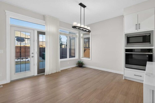 314 Evanston Drive Nw, Calgary, AB - Indoor Photo Showing Kitchen