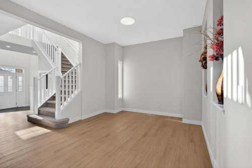 314 Evanston Drive Nw, Calgary, AB - Indoor Photo Showing Other Room