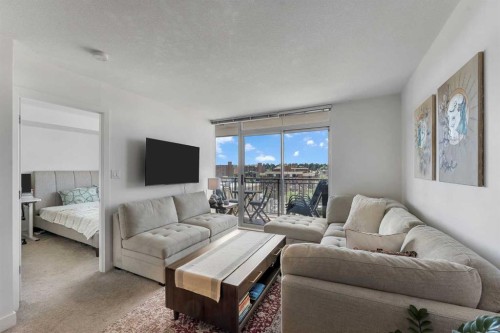 803-1110 11 Street Sw, Calgary, AB - Indoor Photo Showing Living Room