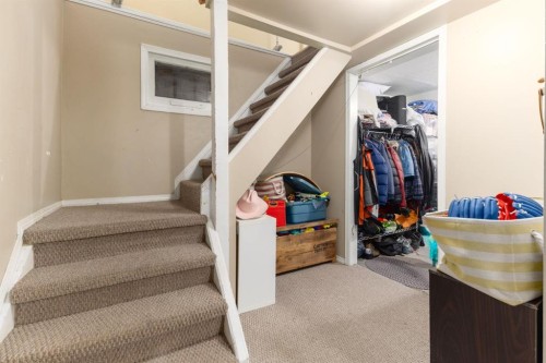 1912 8 Avenue Se, Calgary, AB - Indoor