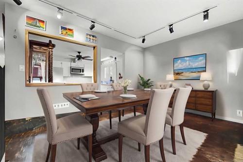 1016 Hunterdale Place Nw, Calgary, AB - Indoor Photo Showing Dining Room