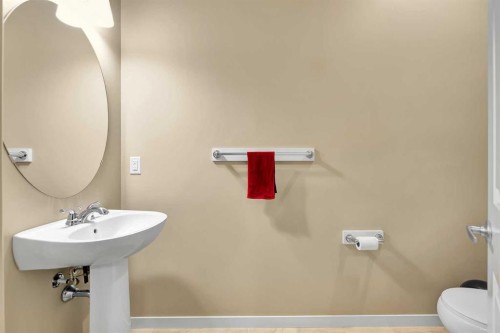 88 Nolanfield Crescent Nw, Calgary, AB - Indoor Photo Showing Bathroom