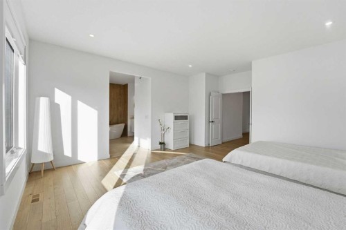 65 Rowmont Link Nw, Calgary, AB - Indoor Photo Showing Bedroom