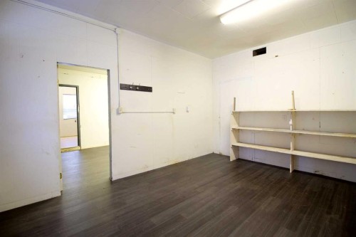 5116 53 Avenue, Viking, AB 