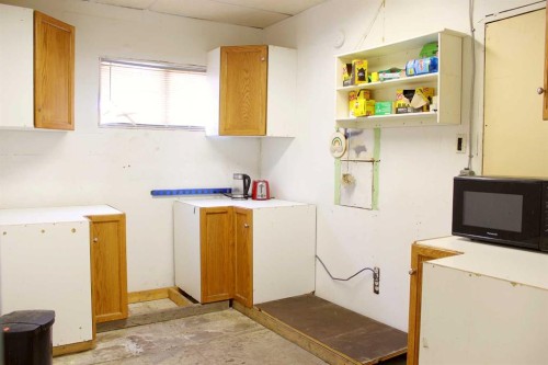 5116 53 Avenue, Viking, AB 