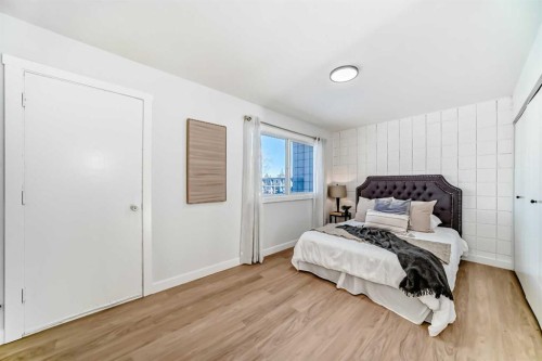 146-2211 19 Street Ne, Calgary, AB - Indoor Photo Showing Bedroom