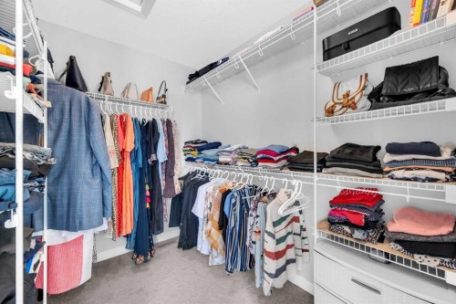 660 Reynolds Crescent Sw, Airdrie, AB - Indoor With Storage