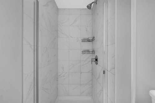 660 Reynolds Crescent Sw, Airdrie, AB - Indoor Photo Showing Bathroom