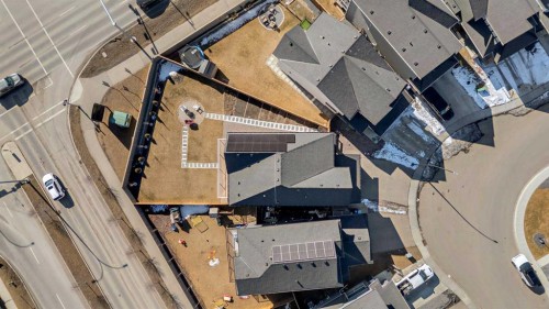 660 Reynolds Crescent Sw, Airdrie, AB - Indoor Photo Showing Other Room