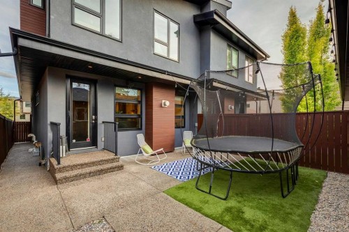 933 32 Street Nw, Calgary, AB - Outdoor With Deck Patio Veranda