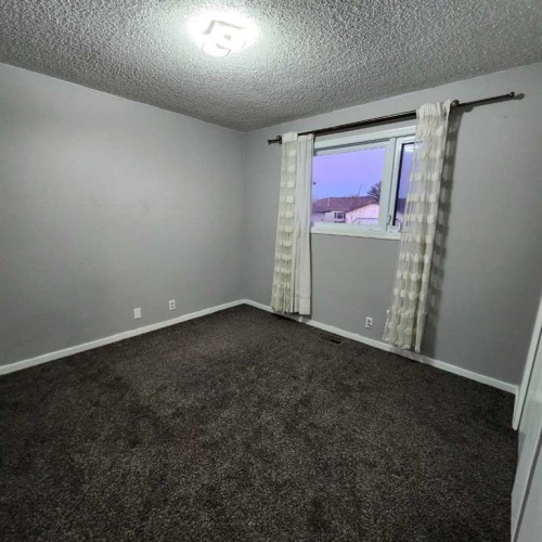 176 Whitworth  Way Ne, Calgary, AB - Indoor Photo Showing Other Room
