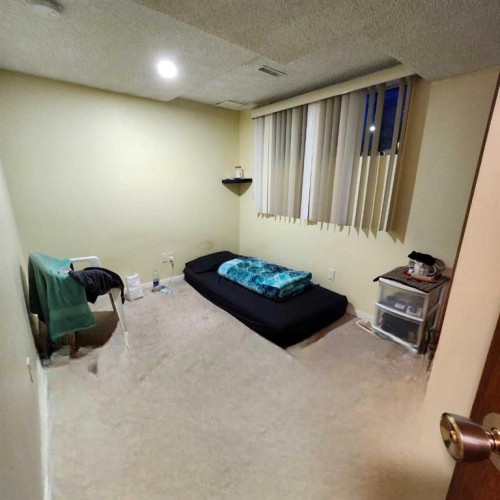 176 Whitworth  Way Ne, Calgary, AB - Indoor Photo Showing Other Room