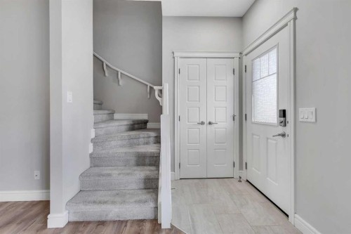 41 Sunrise Heights, Cochrane, AB - Indoor Photo Showing Other Room