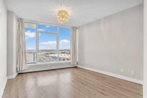 1205-55 Spruce Place Sw, Calgary, AB - Indoor Photo Showing Other Room