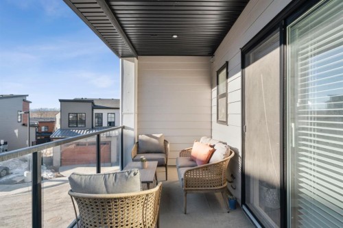 7813 Spring Willow Drive Sw, Calgary, AB - Outdoor With Balcony With Exterior