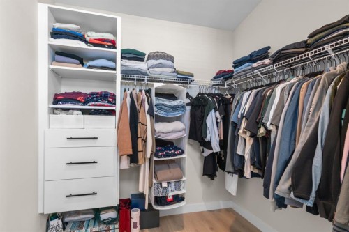 7813 Spring Willow Drive Sw, Calgary, AB - Indoor With Storage