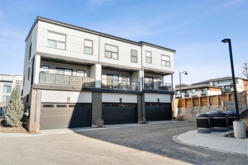 7813 Spring Willow Drive Sw, Calgary, AB - Outdoor With Balcony