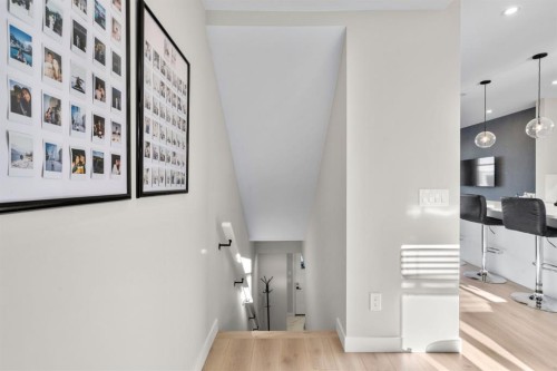 7813 Spring Willow Drive Sw, Calgary, AB - Indoor Photo Showing Other Room