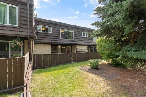 810-3130 66 Avenue Sw, Calgary, AB - Outdoor