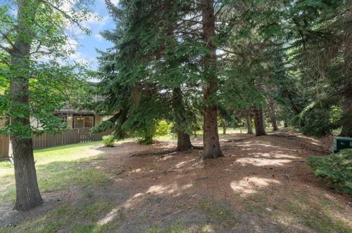 810-3130 66 Avenue Sw, Calgary, AB - Outdoor