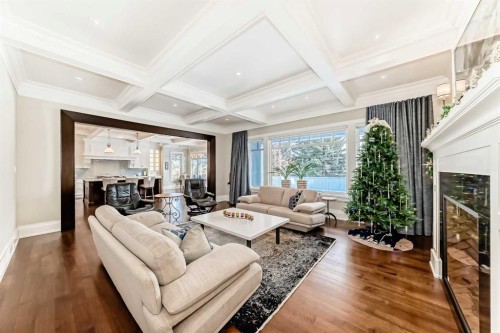 67 Rosery Drive Nw, Calgary, AB - Indoor Photo Showing Living Room